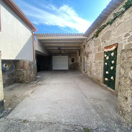 La Casa De * Valiñas