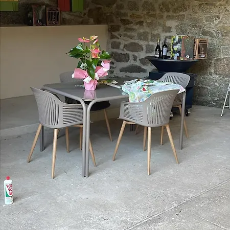 La Casa De Valiñas
